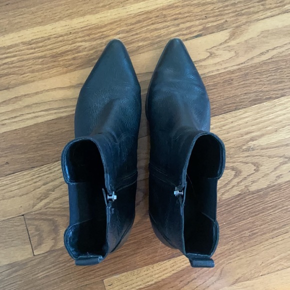 Franco Sarto Sager ankle bootie - Picture 2 of 4